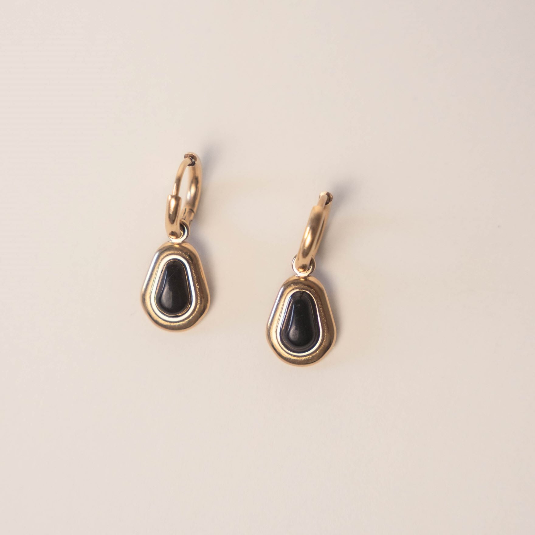 Boucles avec pierres naturelles